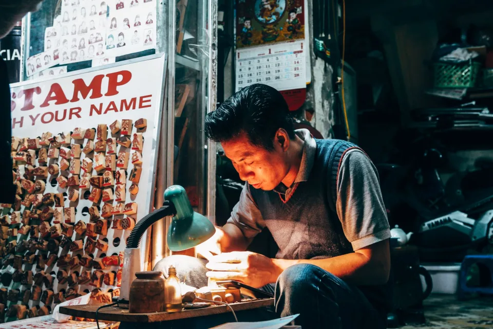 Mẫu đá hoa văn nhiều màu
